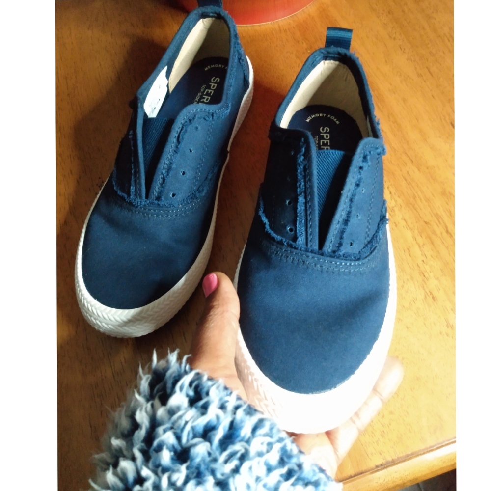 NWOT: Sperry Women's Crest Knot Fray Shoes